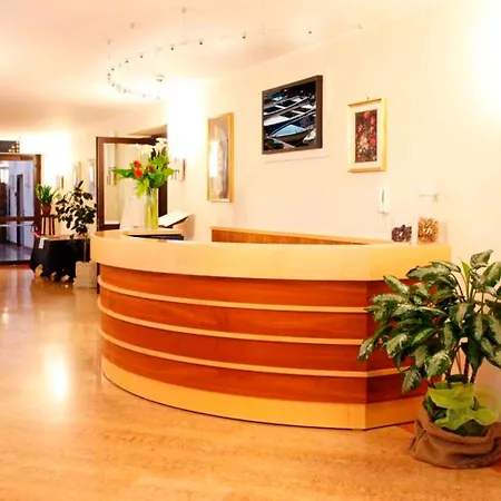 Ξενοδοχείο Garda Family House 2*