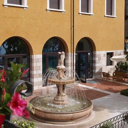 Ξενοδοχείο Garda Family House Castelletto Di Brenzone