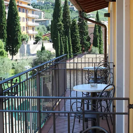 Ξενοδοχείο Garda Family House Castelletto Di Brenzone